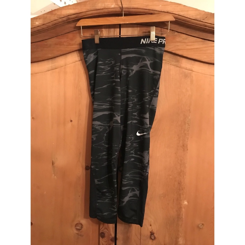 Nike smoke leggings